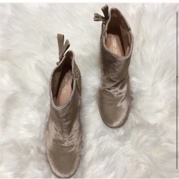 Rachel Zoe Nude Color Twiggy Velvet Lace-Up Bootie Size 9.5 - Picture 3 of 8